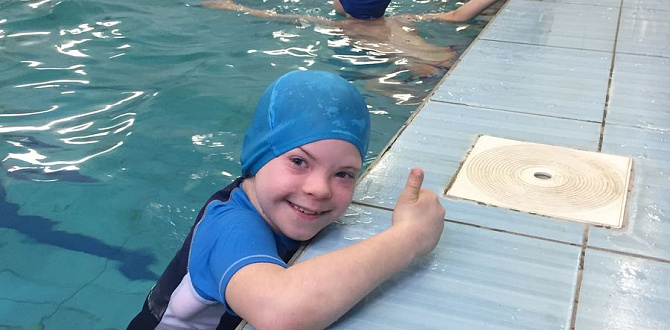 Особенные дети провели соревнования по плаванию в Брянске