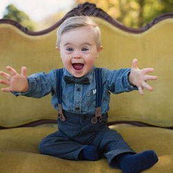 Мальчик с синдромом Дауна стал лицом бренда детской одежды
