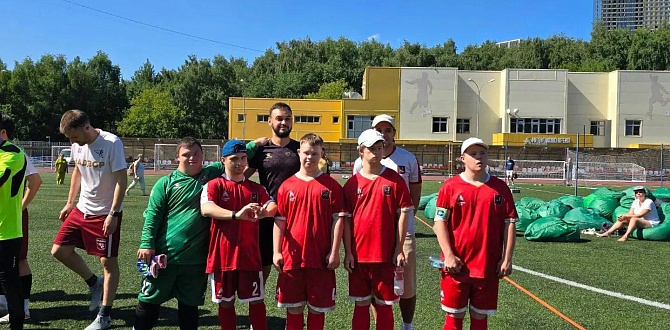 Футбольный проект фонда «Синдром любви» вошел в подборку спортивных инициатив, поддержанных грантом Мэра Москвы